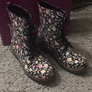 floral boots